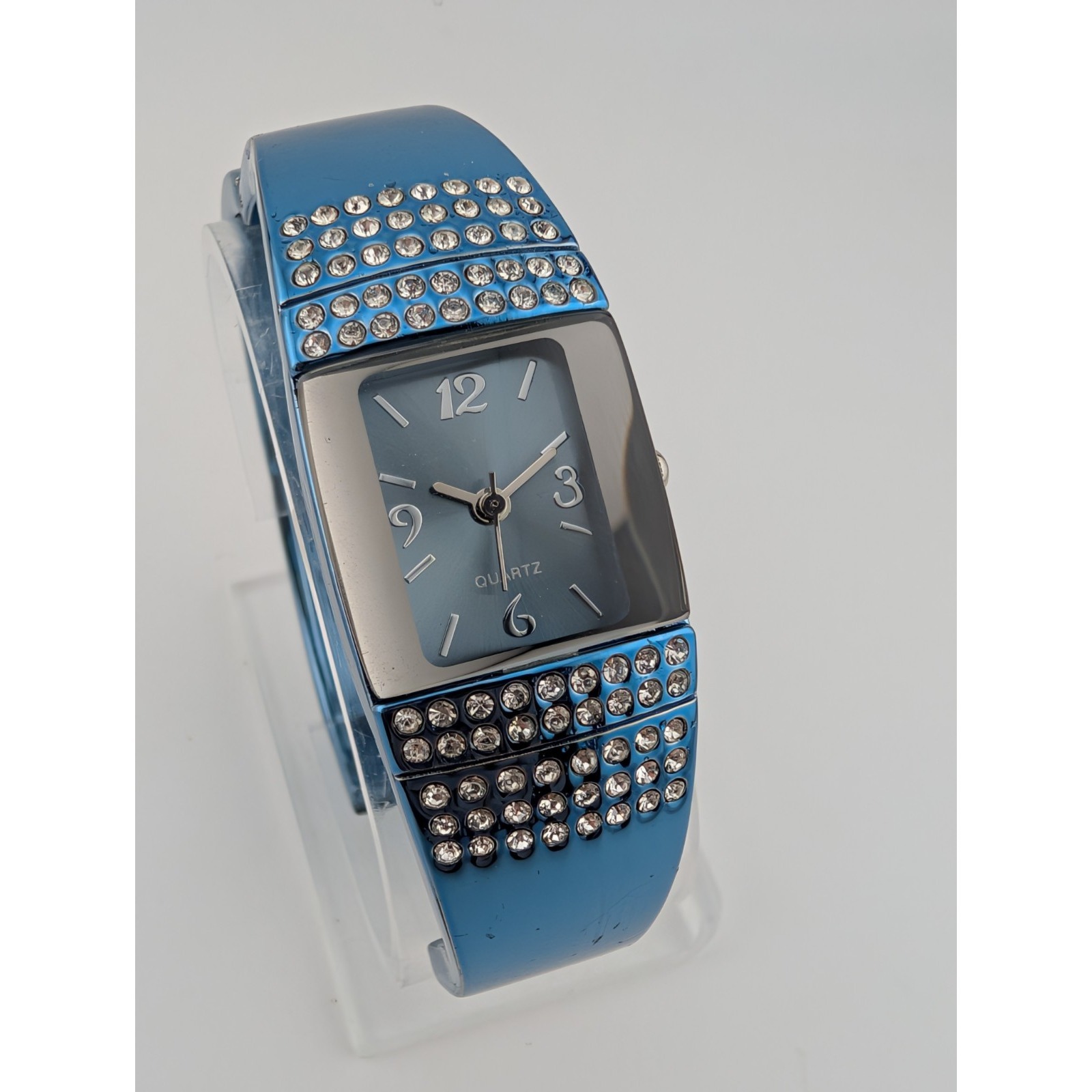 Womens Quartz Watch 21mm Case Crystals Blue Hinge Bangle Cuff New Battery